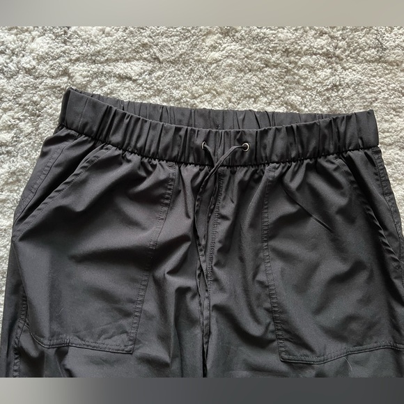 Old Navy pants - Picture 2 of 4